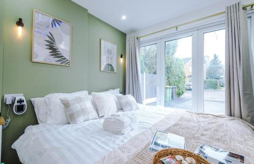 St Davids Lodge - Cosy Stay in Preston for 2 with FREE Parking - Ideal For Business or Work Stays - Presented by Parydise Properties - Photo 9