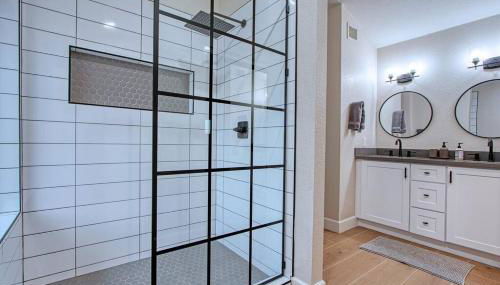 ESTRELLA - Renovated with PATIO, BBQ, POOL & SPA - Foto 4