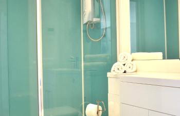 Open Plan Dog Friendly Annexe Sleeping 2 I Near Local Beaches & Chichester with FREE Parking - Foto 5