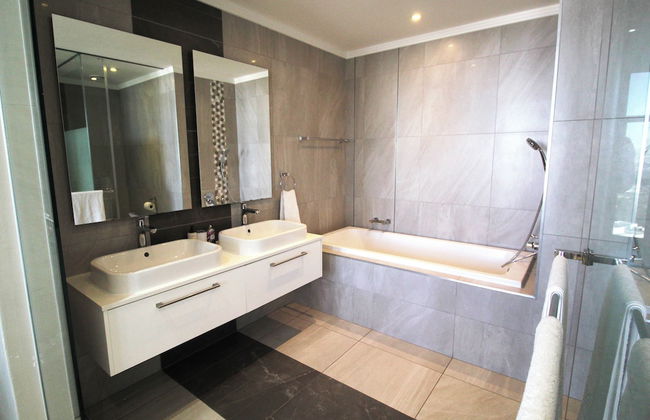 Sandton Smart Apartment Sixteen - Photo 19