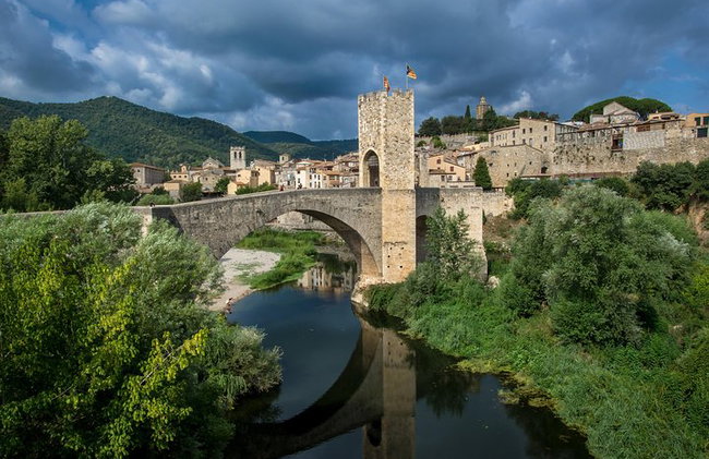 Medieval Three Villages Small Group Day Trip from Barcelona - Photo 4