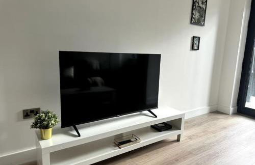 Luxury Oaks Suite, Free private parking, 2 Bed 2 Bathroom Apartment, Central Solihull - Foto 20