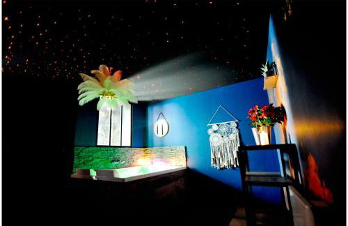 La Suite 7ième ciel étoilé, SPA XXL, Lit sous les étoiles, 5 min centre ville - Foto 2