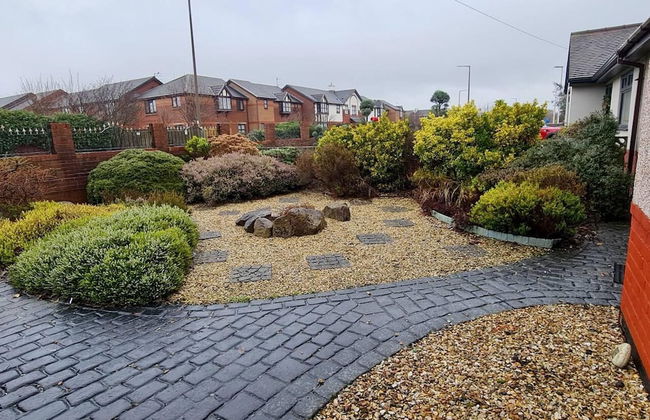 Quiet Secluded two Bedroom Bungalow With Parking - Foto 20