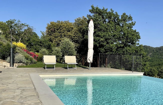 Farmhouse in Tuscany Near Anghiari - Photo 13