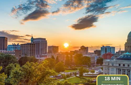 5BR Meridian Retreat Fire Pit BBQ Sleeps 12 - Foto 45