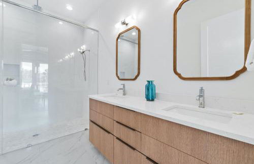 Beach House with Private Pool - Elevated Escape by Panhandle Getaways - Foto 72