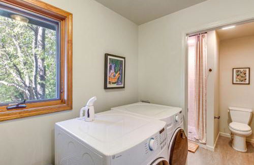 Kansas Gem with Fire Pit and Views 10 Mi to Dtwn! - Foto 11