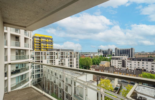 Spacious Serviced Apartments Canary Wharf - Photo 10