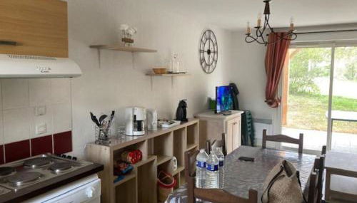 CONFORTABLE MAISON DANS VILLAGE VACANCES AVEC PISCINE A CAJARC - Photo 4