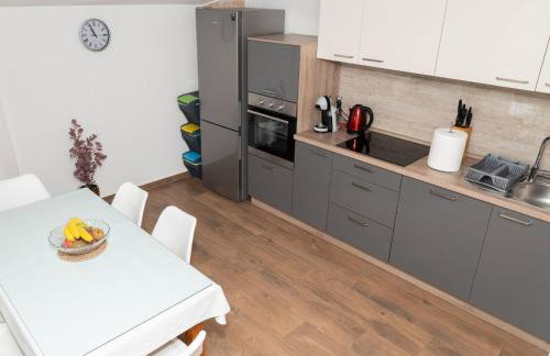 Five Bedroom Villa With Pool - Foto 13