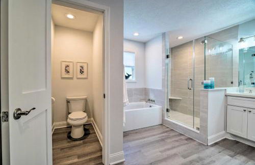 Bright Home with Dock on Lake Conroe! - Photo 18