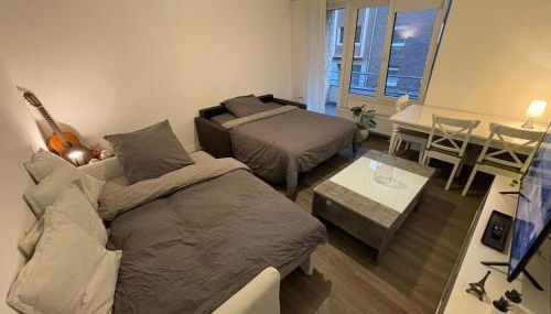 Cozy apartment city nightlife - Foto 2