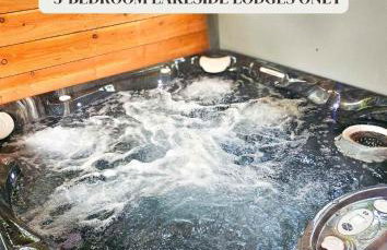 Hay's Wood Retreat - Holiday Lodges - Foto 9