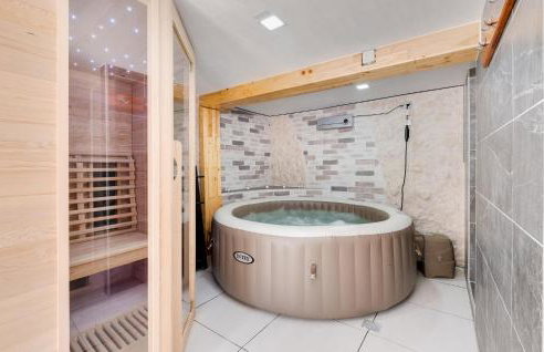 Amazing Home In Stubicke Toplice - Foto 28