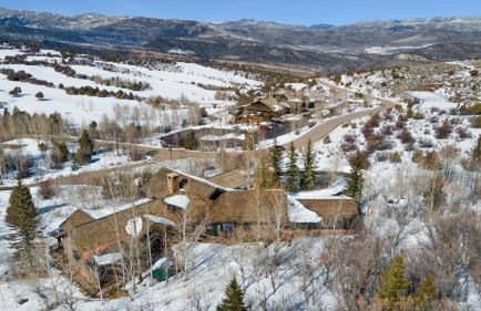 Private Hot Tub, Theater Room, Valet Parking and Ski & Boot Storage at Ritz Carlton - Foto 72