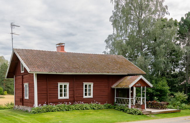 Virtaan väentupa - Foto 1