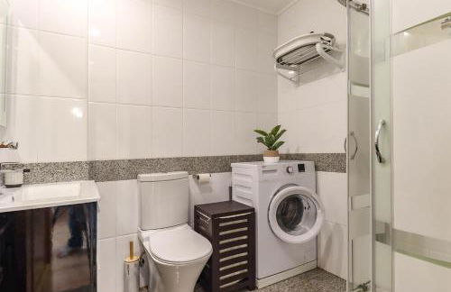 Flor do Mar - Spacious Apartment with Balcony - Foto 17