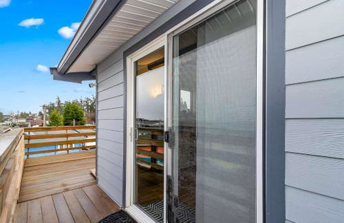 2nd story 1 bed apt #3 with kitchenette and a sweeping view of Birch Bay - Foto 7