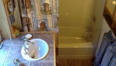 Montana Mountain Glamping: Charming Log Cabin with a Private Hot Tub in Darby - Foto 2