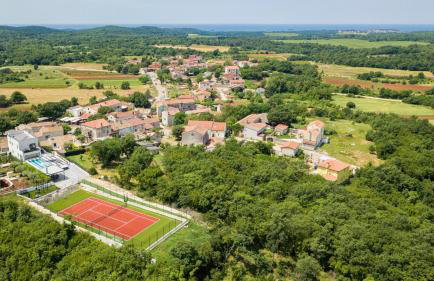 Modern villa Dea with jacuzzi and pool in Porec - Foto 7