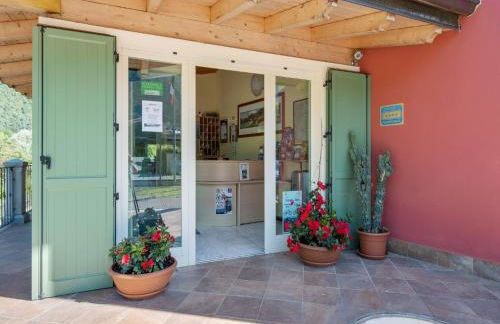 Spacious apartment in Idro with shared pool - Foto 56