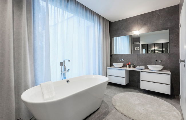 Unit 6 - Colorful Smart Home Triplex Private Garden & Parking - Foto 16