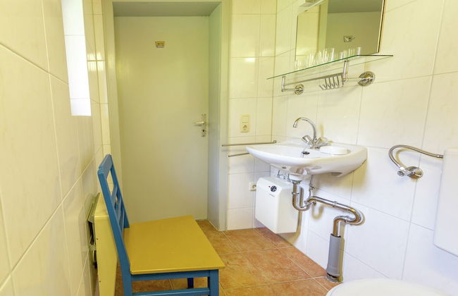 Idyllic Holiday Home With Terrace - Foto 10