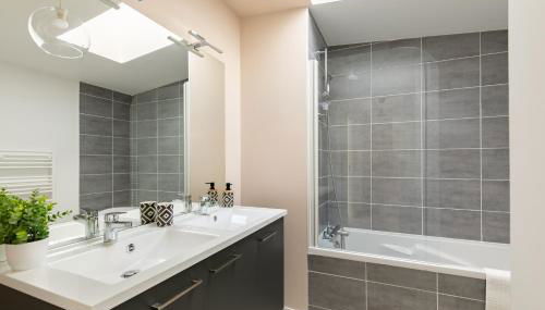 Jolie maison lumineuse de style industriel - Foto 5, towels