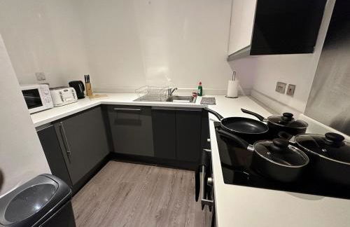 65 Inch TV City Center 1BR Long Stay Ready - Foto 6