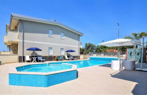 Nice Home In Nocera Terinese With Wifi - Photo 9