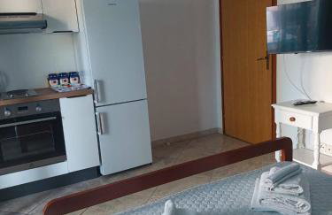 Olive Garden Apartments - Photo 7