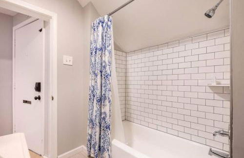 Walkable Allentown Downtown Gem with King Bed - Foto 23