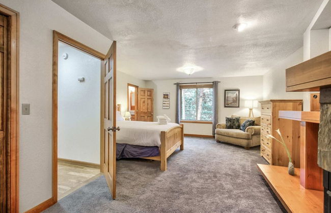 5BD Mountain Getawayhot Tub & Foosball - Foto 11