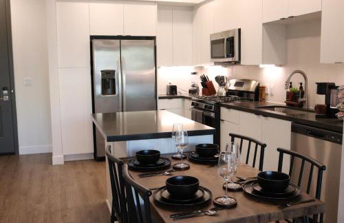 Resort-Style APT with Pool, Gym & Parking 10min to Disneyland - Foto 70