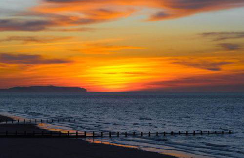 Dog Friendly Lovely Caravan 4 Berth Towyn North Wales Read full host details before booking Mon in to Fri out Fri in to Mon out Mon to Mon Fri to Fri ONLY - Foto 22