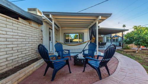 New Midtown Modern Studio With Backyard (Unit B) - Photo 4