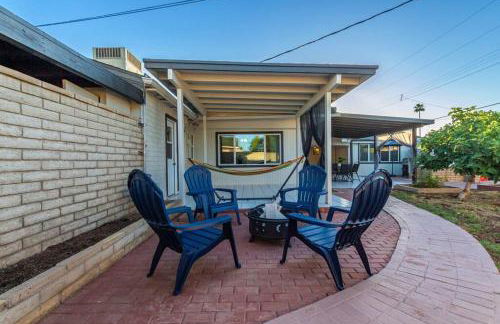 New Midtown Studio with Full Kitchen (Unit C) - Foto 22