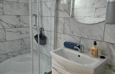 Domek Jelonek nad jeziorem i rzeką - Foto 8