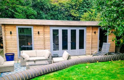 Clarence Cabin, King Bed & Free Parking - Foto 2