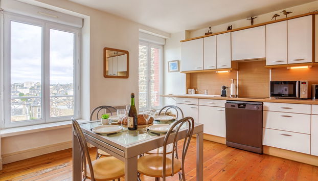 Kitchen / Dining Room