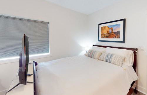 Scenic Home with Yard in Big Water, Dogs Welcome! - Foto 13