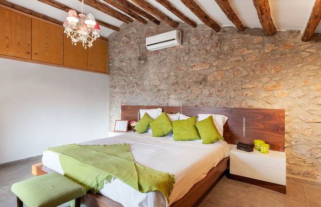 Belvilla by OYO Masia Vinaixa - Foto 3