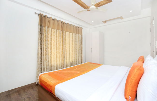 OYO 12185 Home Wayside Villa 3BHK Apartment Kasauli - Foto 8