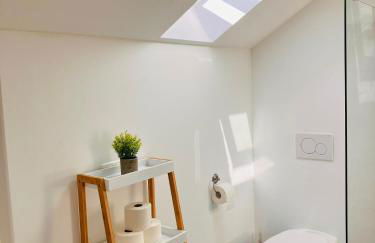 Moderne Dachgeschosswohnung an der Donau - Foto 11