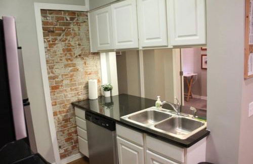 Comfy Downtown Condo - Foto 41