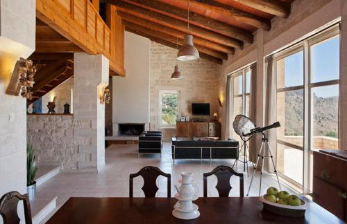 Stone Built Private villa Limeri with pool, BBQ & Shaded Patio - Foto 1