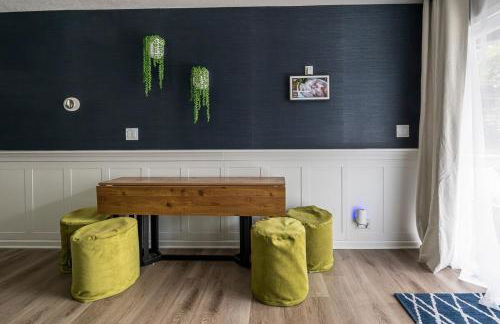 Modern Luxe 3B2B - Hot Tub - Game Room - EV Charger - Walk to Downtown LS - Foto 26