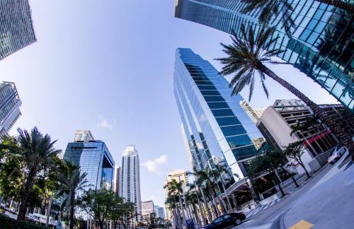 Spacious and bright in the heart of Brickell - Foto 38