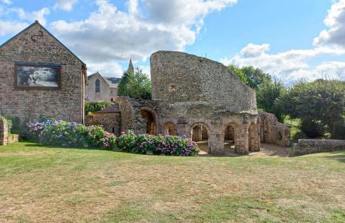 2 Bedroom Stunning Home In Pleubian - Foto 12